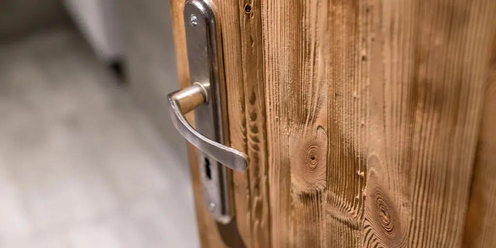 Travaux de menuiserie bois Angoulême en région Poitou-Charentes